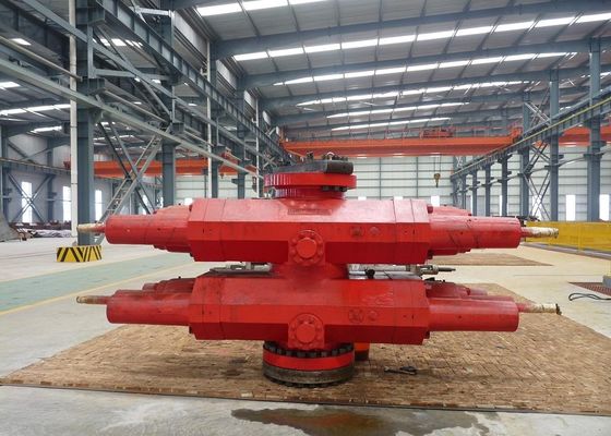 Chine Obturateur simple et double d'équipement de tête de puits d'huile de COUP DE POING de Ram de Ram d'éruption pour la maîtrise des puits fournisseur